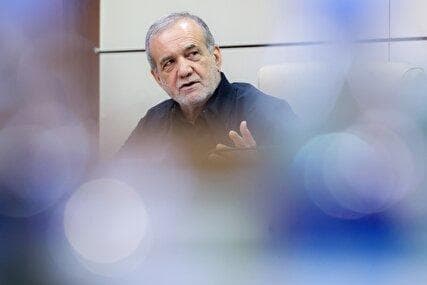   فکر نان باش که خربزه آب است!/ دربارۀ نقد صریح پزشکیان بر بودجه سازمان‌های غیر مولد