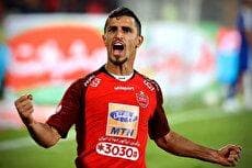 گل اول پرسپولیس به سپاهان توسط علیپور در دقیقه ۴۴ (فیلم)