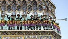 نقاره‌نوازی در حرم مطهر رضوی پس از ۶۳ روز عزاداری (فیلم)