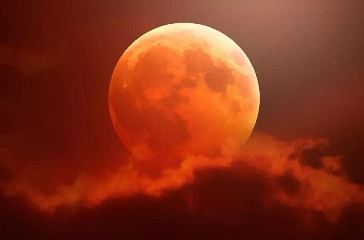 ماه خونین در ایران؛ رصد ماه‌گرفتگی جذاب ۱۶ شهریور را از دست ندهید