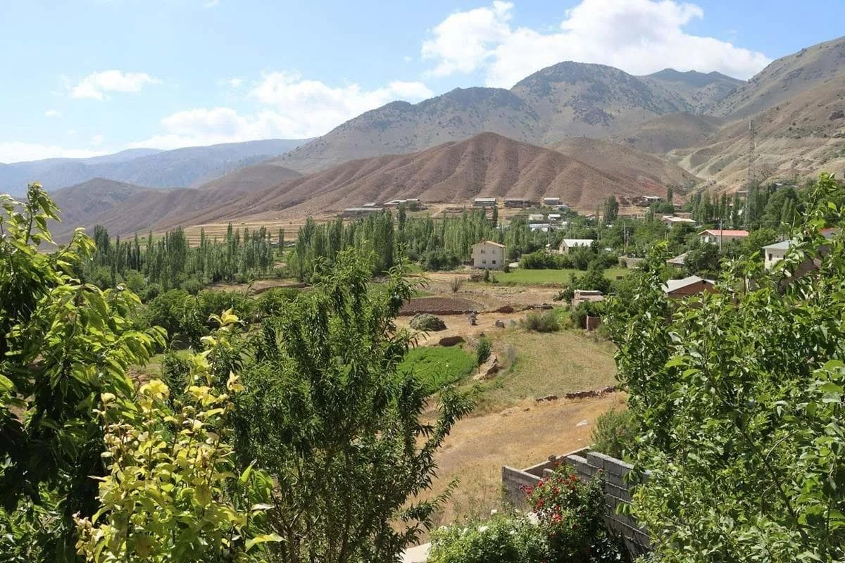 طبیعت روستای چاشم؛ مقصدی بکر و آرام در شمال شهمیرزاد(+عکس)