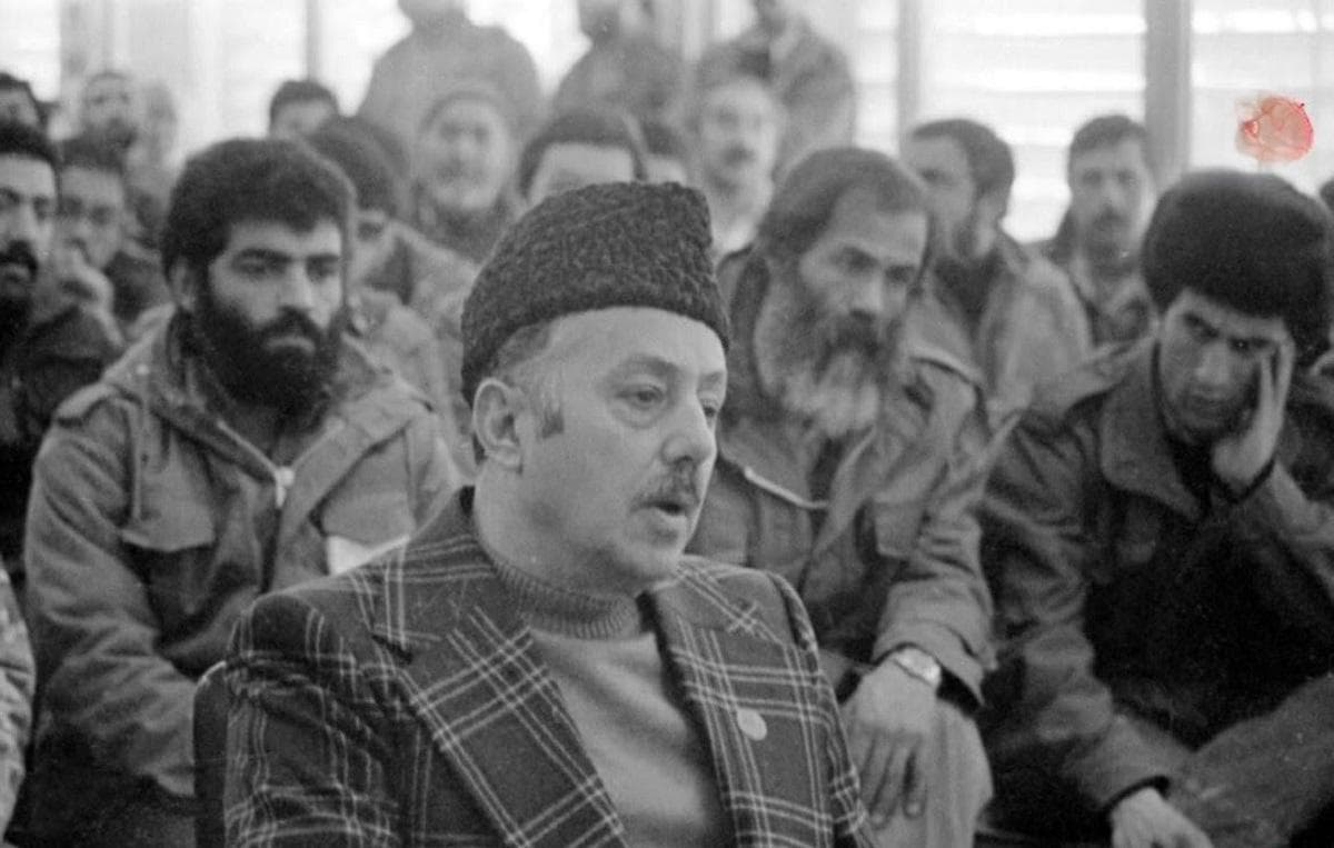 تصویری از مناجات خوان معروف قبل از انقلاب