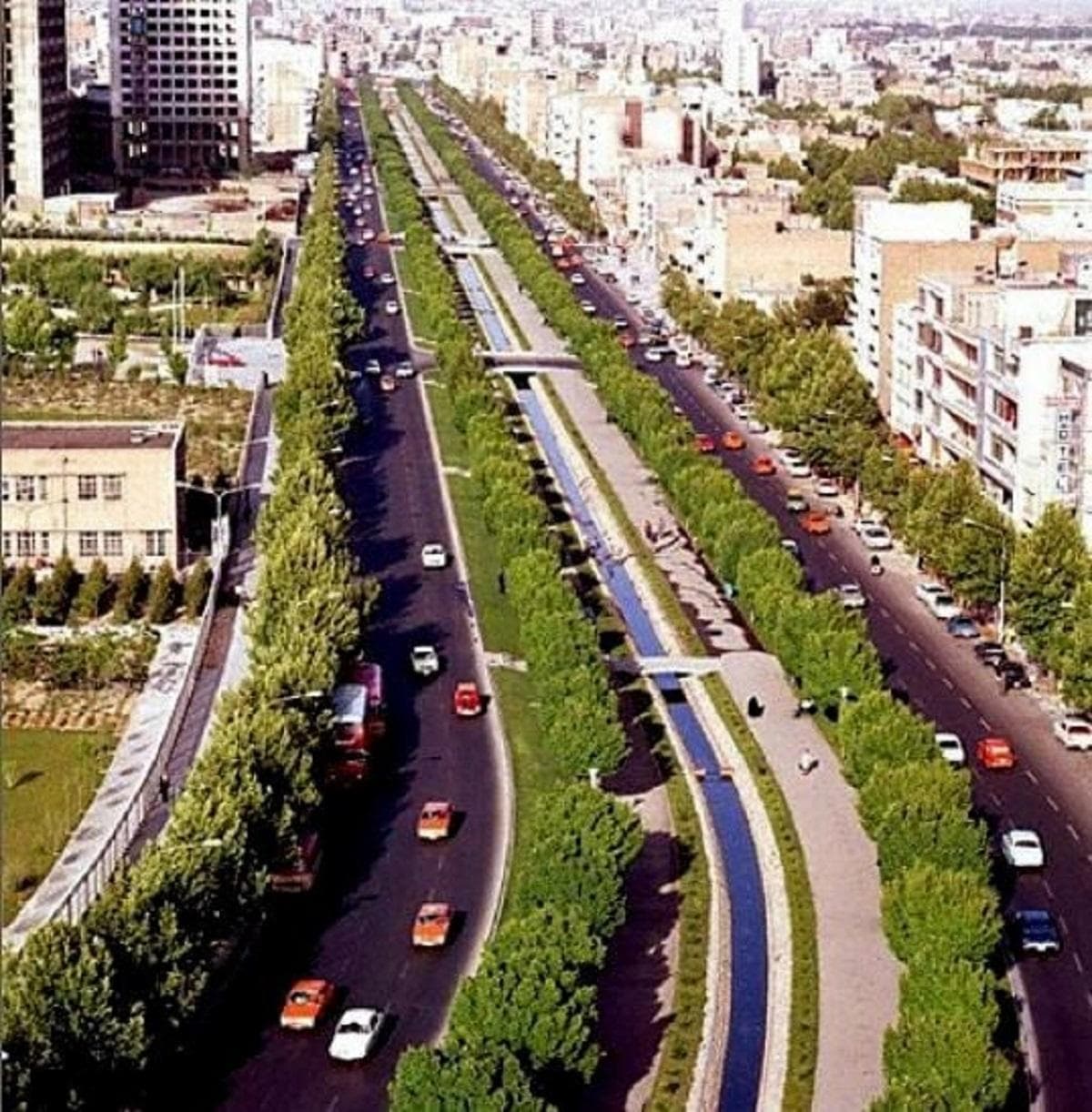 تهران دهه ۲۰ - نهرکرج، بلوار الیزابت ( کشاورز فعلی)