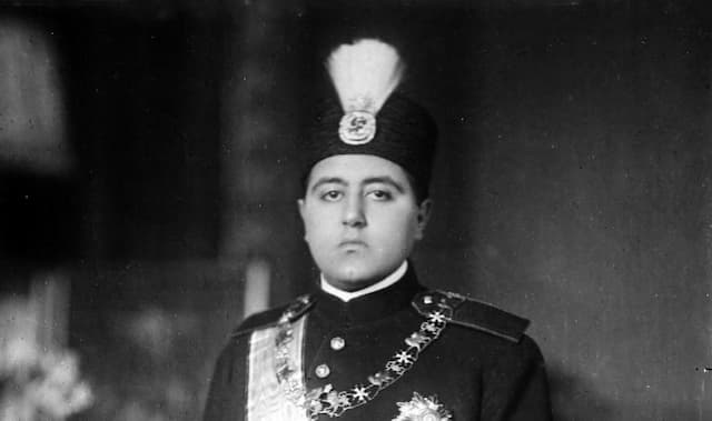 احمدشاه در انگلیس (عکس)