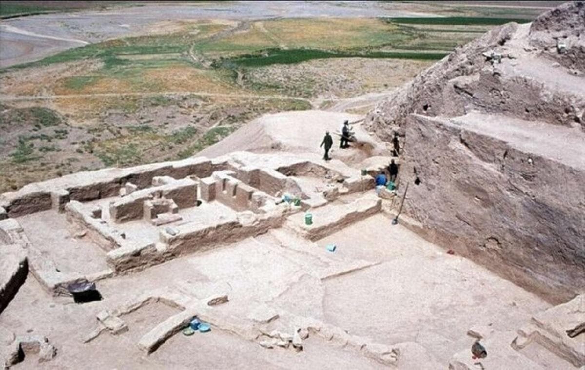 دست درازی به میراث ۷۵۰۰ ساله و غفلت میراث فرهنگی کرمانشاه