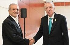 گفت‌وگوی صمیمانه پزشکیان و اردوغان در حاشیه اجلاس شانگهای در چین (فیلم)