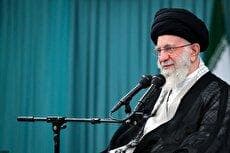 رهبر انقلاب: روحیه کار و تلاش را بر حالت نه جنگ و نه صلح غلبه بدهیم (فیلم)