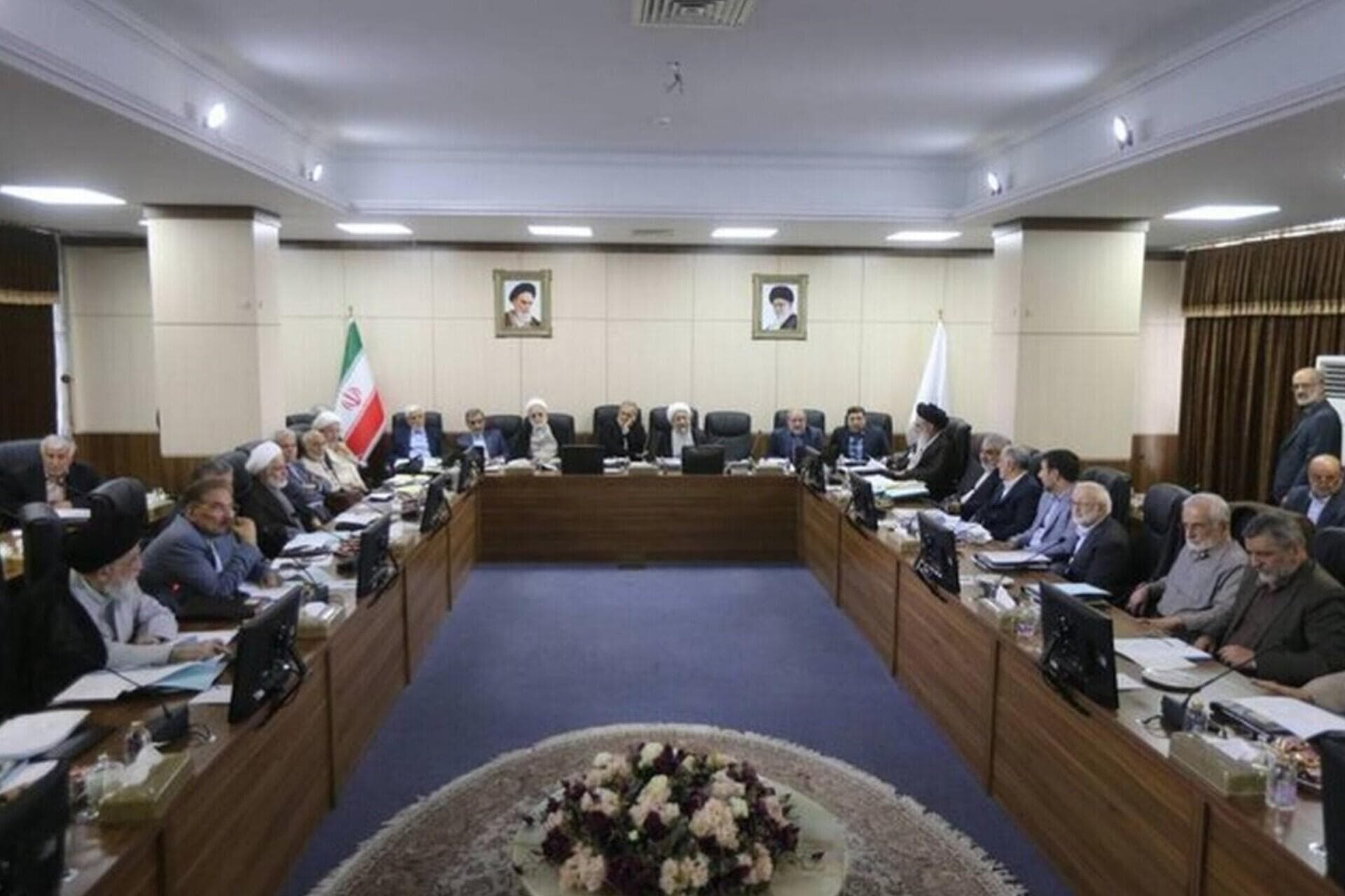 مجمع تشخیص: در مجوز رهبری برای بررسی پالرمو و CFT، محدودیت زمانی وجود ندارد؛ بررسی آن‌ها مجدداً در دستور کار قرار گرفت