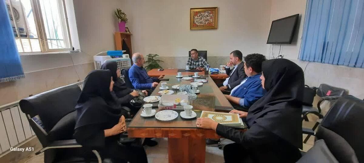 تجلیل رئیس اداره ورزش و جوانان شهرستان پردیس از خبرنگاران