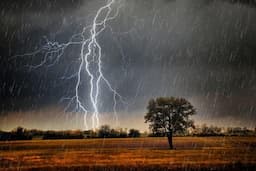 رگبار و رعد و برق در ۱۶ استان