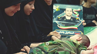 وداع خانواده شهید تازه شناسایی شده در جنگ تحمیلی ۱۲ روزه