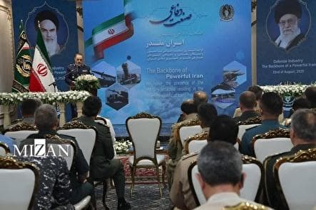 وزیر دفاع: صنعت دفاعی بومی ایران رکن اصلی امنیت ملی در برابر طمع وتهدید دشمنان است