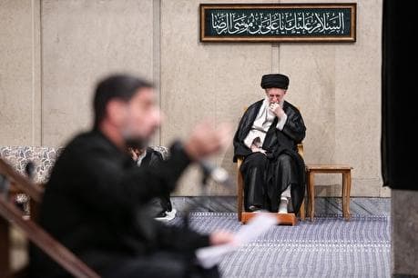 حضور و سخنرانی رهبر انقلاب در مراسم عزاداری شهادت امام رضا (ع)