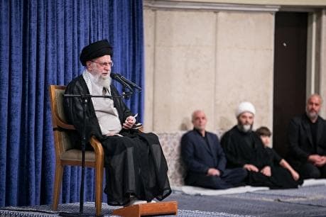 فیلم مشروح بیانات رهبر انقلاب در دیدار با اقشار مختلف مردم همزمان با سالروز شهادت امام رضا (ع)