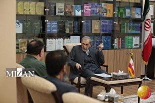 دبیر و مدیران جشنواره «لوتوس» با علی‌اکبر ولایتی دیدار کردند/ رویداد منحصر‌به‌فرد فرهنگی در شأن جایگاه بانوان ایران اسلامی