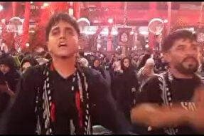فیلم | عزاداری و مرثیه‌سرایی نوجوانان و جوانان لرستانی در بین‌الحرمین