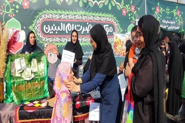 ارائه خدمات ویژه به مادران و کودکان در راهپیمایی جاماندگان اربعین