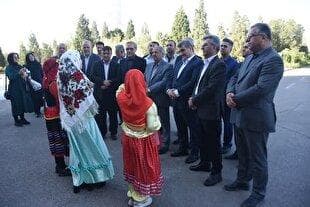 وزیر آموزش و پرورش وارد سمنان شد