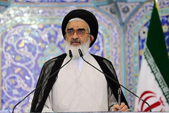 تبعیت از ولی فقیه؛ کلید شکست توطئه‌های استکبار جهانی