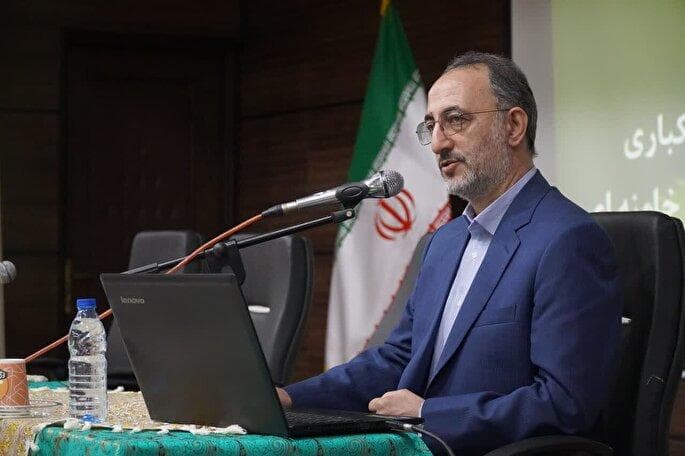 پایبندی به سنت‌های الهی و شناخت منظومه فکری رهبری، مسیر استواری و پیشرفت است