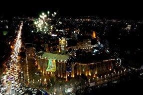 آسمان تبریز نورباران می‌شود