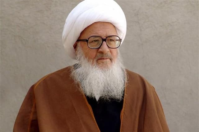 خبر درگذشت آیت‌الله وحید خراسانی تکذیب شد