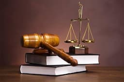 محکومیت هیات مدیره ایران خودرو به دلیل گرانفروشی