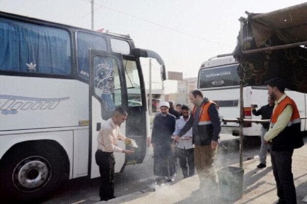 ۲۰ نفر از راهداران اردبیل در مرز مهران به زائران ارائه خدمت می‌کنند