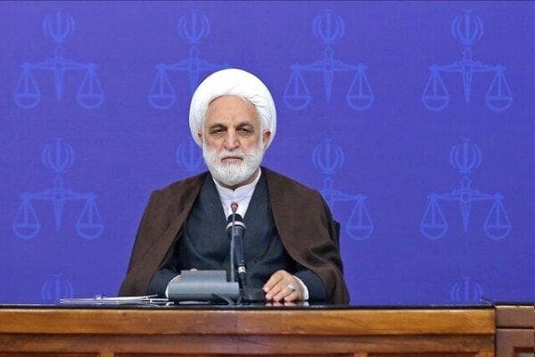 اژه‌ای: اینکه عده‌ای راه‌ حل مشکلات کشور را آمریکا می‌دانند مایه شگفتی است