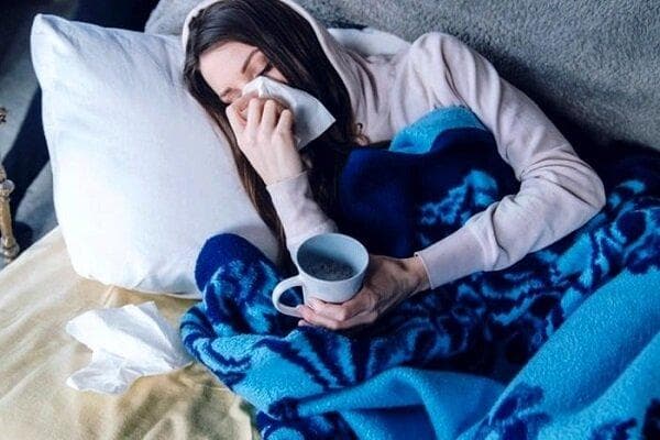 سرماخوردگی چشمی چیست و چه علائمی دارد؟