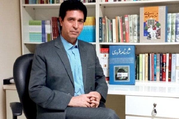 فردوسی حکیم بشریت است، اهانت به او قابل اغماض نیست