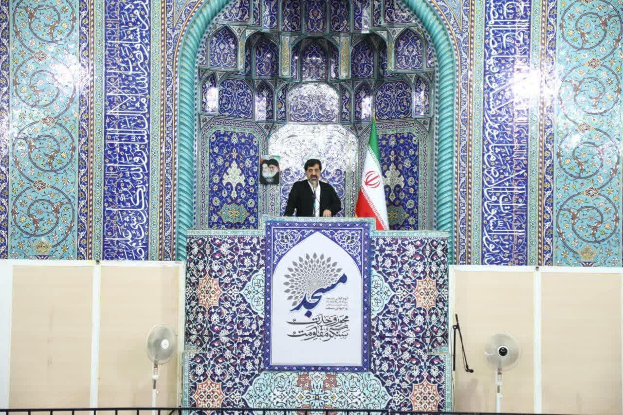 توسعه نیروگاه‌های خورشیدی، احیای فرودگاه قم و تکمیل طرح‌های عمرانی در دستور کار استان
