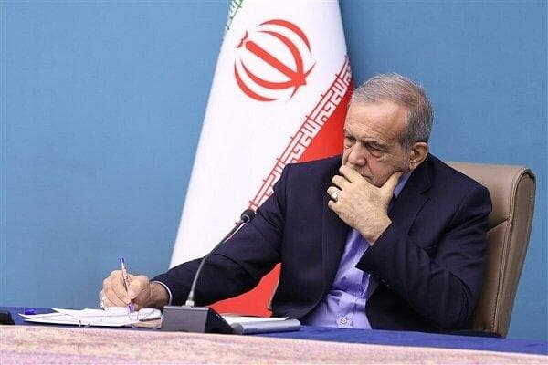 پیام تسلیت پزشکیان در پی شهادت نخست‌وزیر یمن و همکارانش