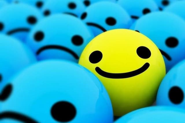 عوارض منفی مثبت‌اندیشی افراطی چیست؟