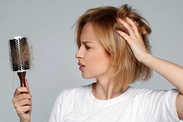 خوراکی‌هایی که ریزش مو را تشدید می‌کند