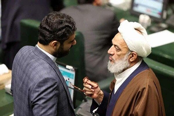 حاشیه‌سازی به بهانه قانون «عفاف و حجاب»/ مسئله حجاب عامل غفلت از اولویت‌های اصلی کشور نشود