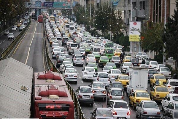 ترافیک سنگین صبحگاهی در برخی از معابر و بزرگراه‌های تهران
