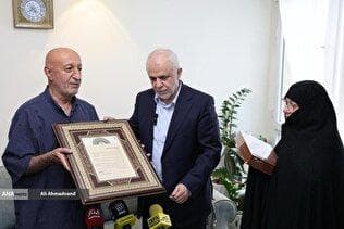 پیام مادر شهید به اسرائیل: ما قوی‌تر از همیشه هستیم/ شهیدی که در موکب‌های اربعین جاودانه شد