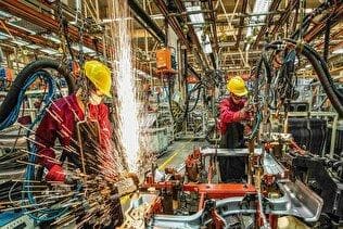 پایش نبض اقتصاد ایران؛ رشد ۳.۱ درصدی اقتصاد در ۱۴۰۳ و چالش‌های تیرماه ۱۴۰۴
