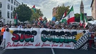اعتراضات گسترده علیه جنگ غزه به جشنواره ونیز رسید؛ «همه تماشاگر نسل‌کشی هستید»