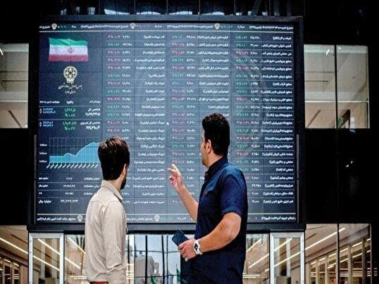 صنایع پتروشیمی و فولاد زیر فشار سنگین قیمت‌گذاری دستوری و نرخ بهره بالا