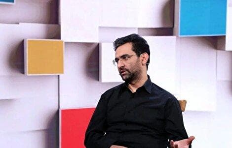 آذری جهرمی: با یک تماس ساده از طریق واتس‌اپ گوشی قابل هک است