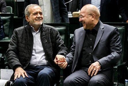 باید پشتیبان دولت باشیم