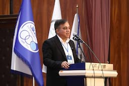 با قبول استعفای نظری جویباری، تاجرنیا سرپرست باشگاه استقلال شد