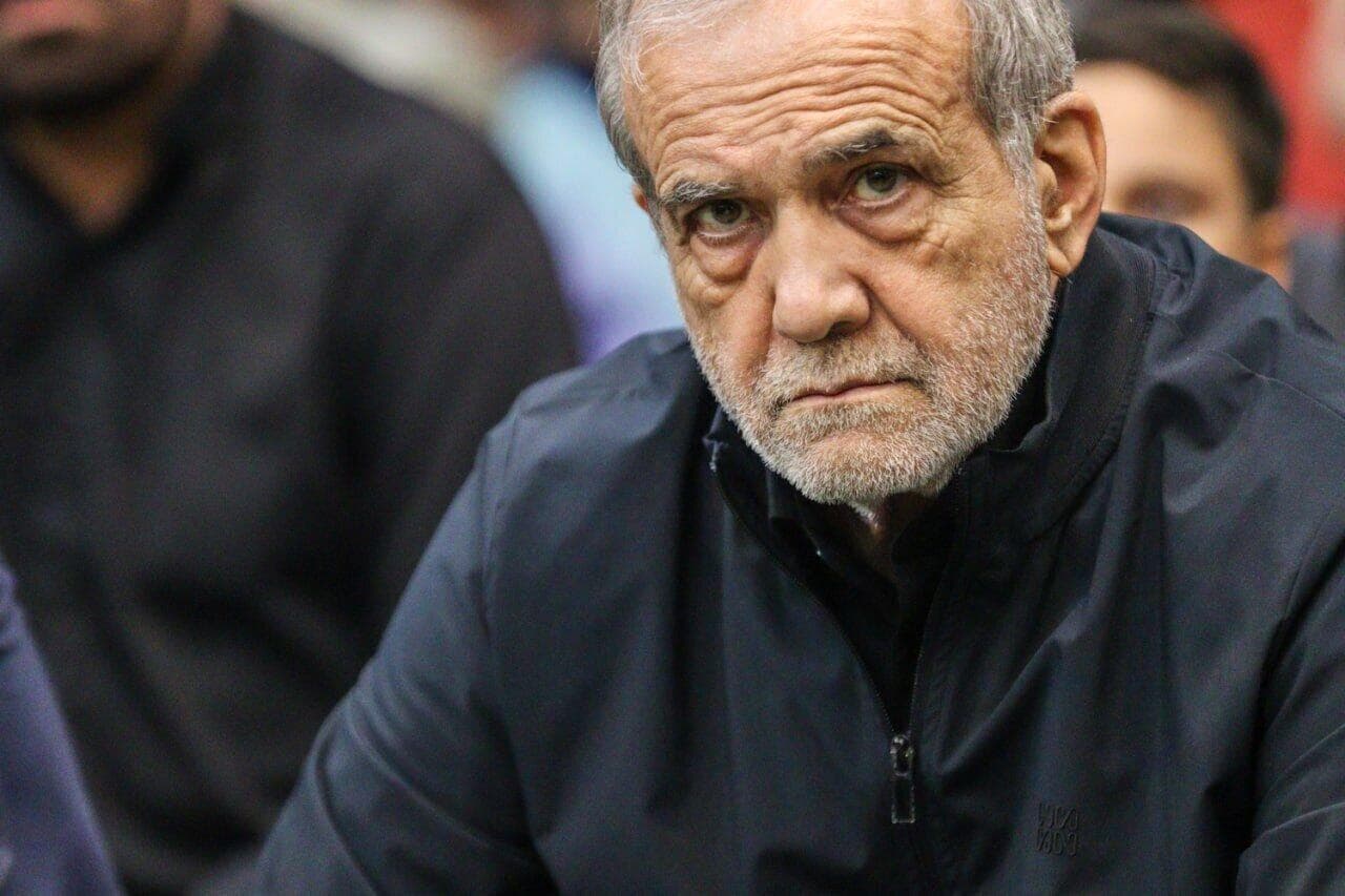 نباید چماق برکناری را بر سر هر رییس جمهوری کوفت/ پزشکیان بنی‌صدر نیست که به مجلس نیاید/ مگر پزشکیان با مجاهدین خلق یا سازمان مشابه آن ائتلاف کرده؟!