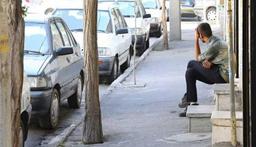 چرا نمی‌توانیم به آمار کاهش نرخ بیکاری اعتماد کنیم؟ / حاج‌اسماعیلی: بیش از ۴۰ درصد نرخ بیکاری مربوط به فارغ‌التحصیلان دانشگاهی است