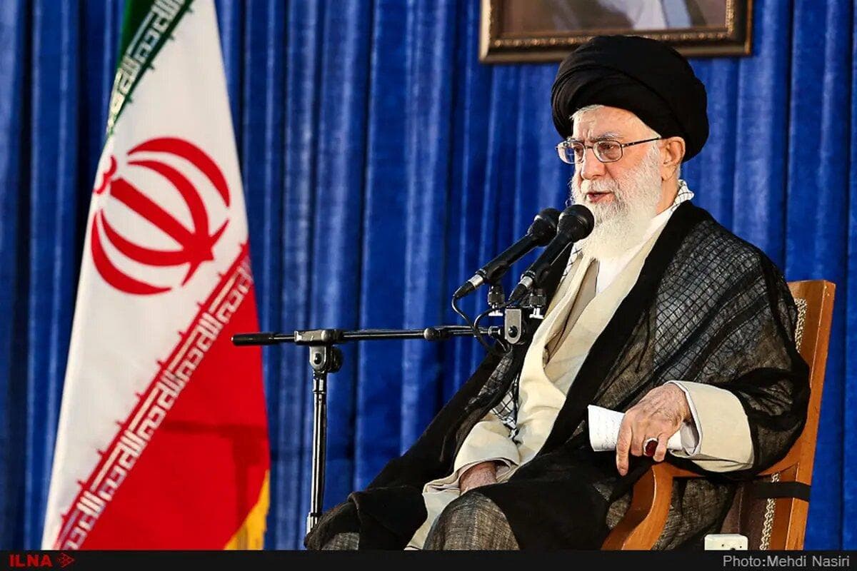 تسلیت رهبر انقلاب درپی درگذشت استاد فرشچیان/ رهبری استاد فرشچیان را با چه صفاتی یاد کردند؟ + متن پیام