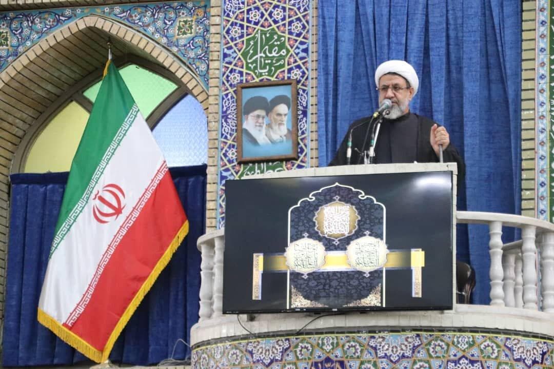 هشدار امام جمعه کرمان نسبت به دو قطبی سازی در جامعه