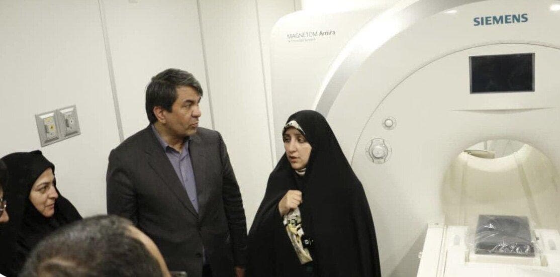 مرکز ام آر آی زرند توسط معاون رییس جمهور افتتاح شد
