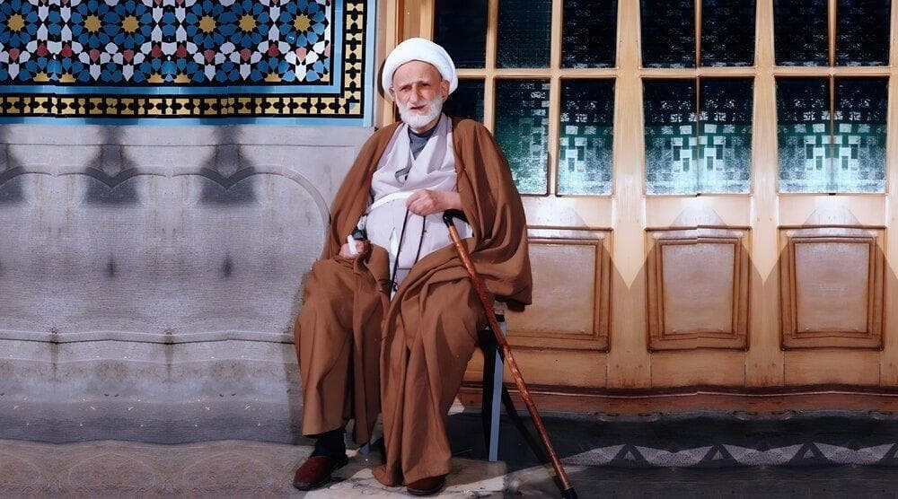 آیت‌الله بهجت: دعا هرگز بی‌اثر نیست، حتی اگر به تأخیر بیفتد